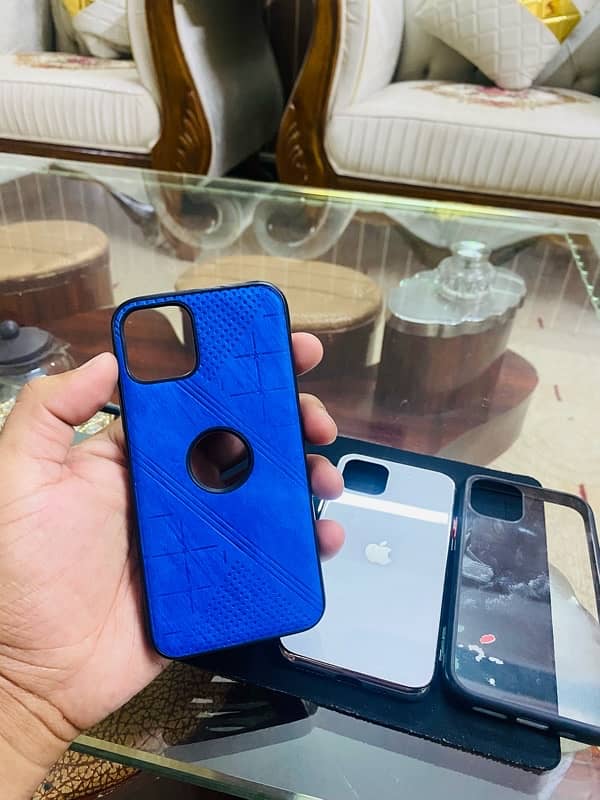 Premium iPhone 11 Pro Cover 1