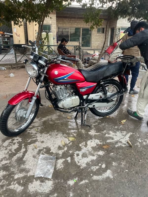 Suzuki 150 2016 3