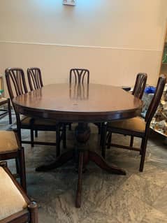 Premium Wood table with confortable chairs