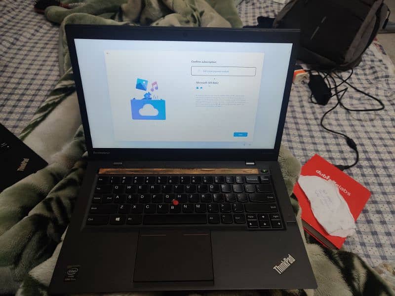 Lenovo x1 carbon i5 4th gen 8gb 256gb 2