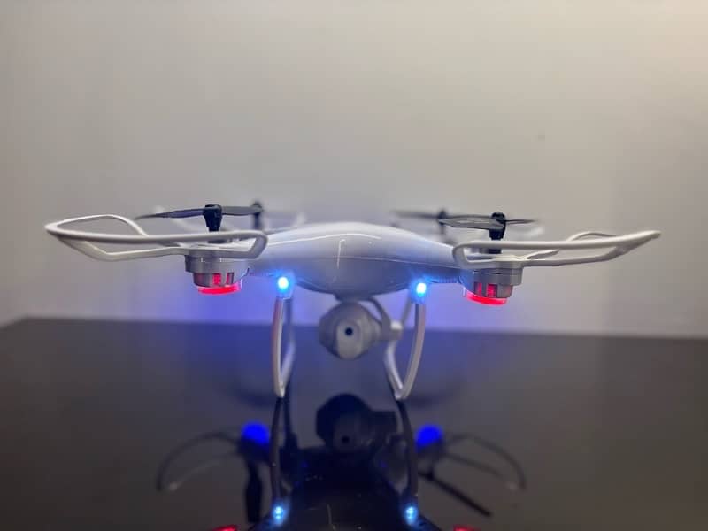 explores drone white with removable camera 1