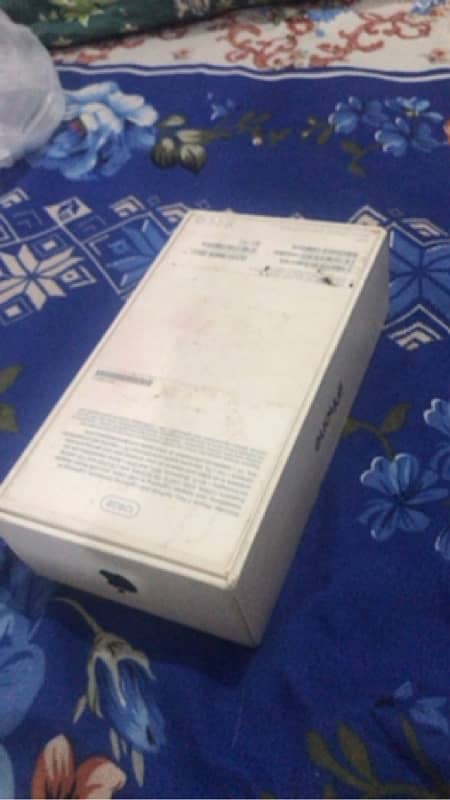 i phone 7 plus pta approved with box 1