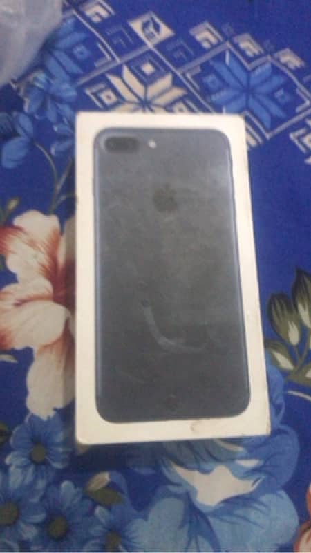 i phone 7 plus pta approved with box 3