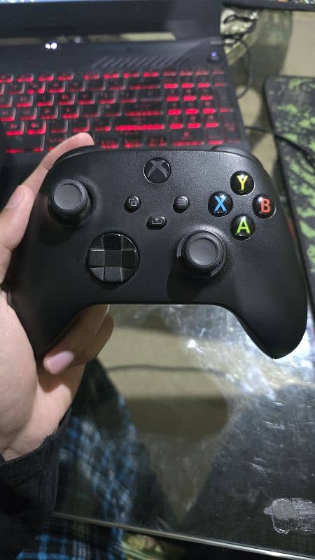 X Box One Controller/Like New 0