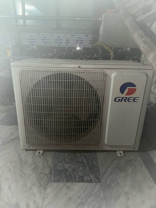 GREE 1.5 ton air conditioner 0