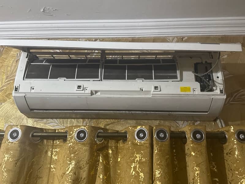 GREE 1.5 ton air conditioner 3