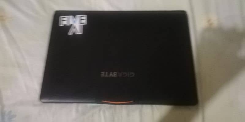 Gigabyte p35 Laptop 0