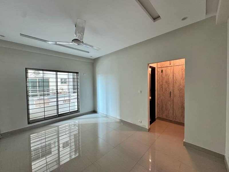 Jameel Sons Real Estate Offers 10 Marla Flat Is Available For Rent In Askari 11 Sector D At Super Hot Location 14