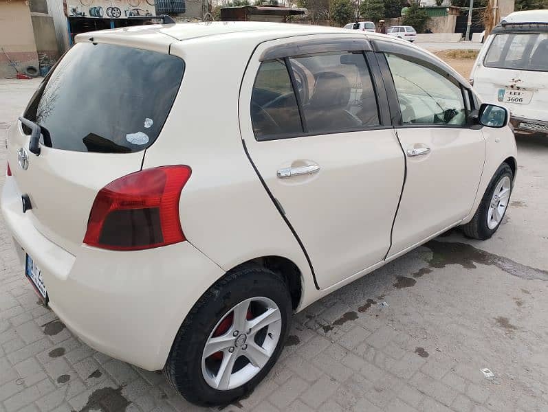 Toyota Vitz 2005 8