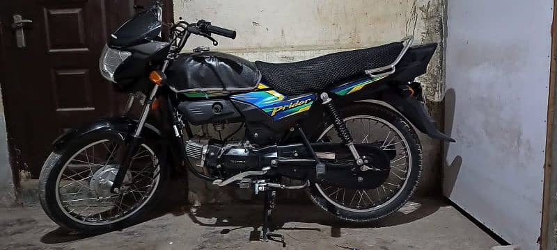 Honda  pridor 100cc for sale only 15k driven. first owner. 7