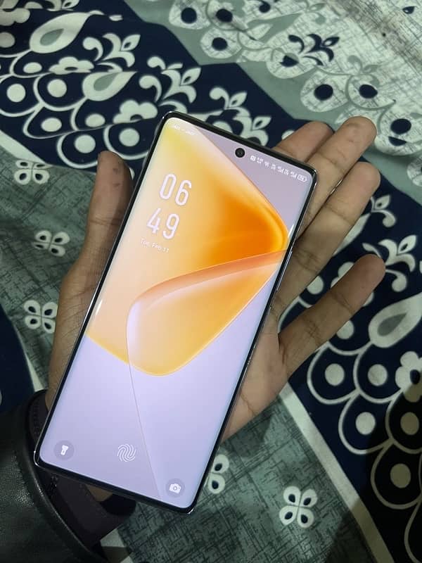 infinix hot 40 pro plus . 3