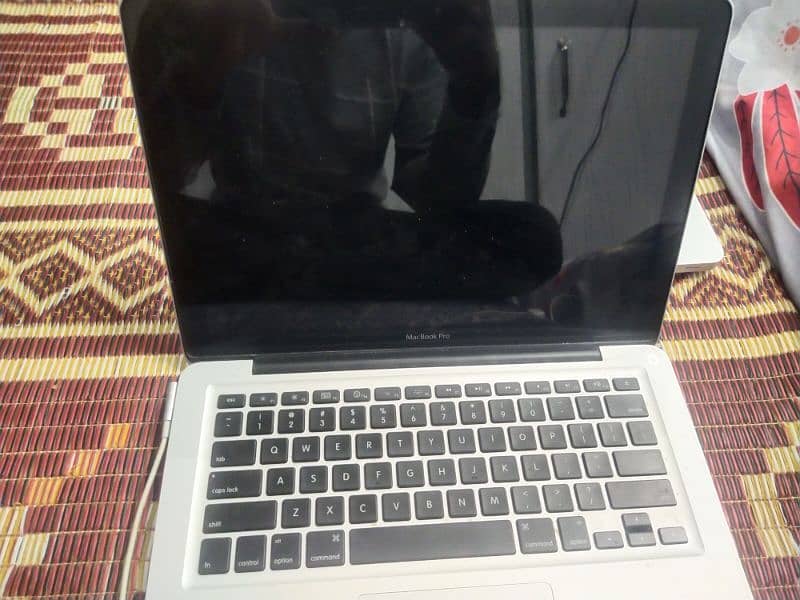 Macbook pro 2009 ventura ios 14