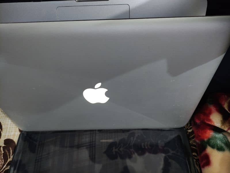 MacBook Pro 2012, 8GB, 256GB 7