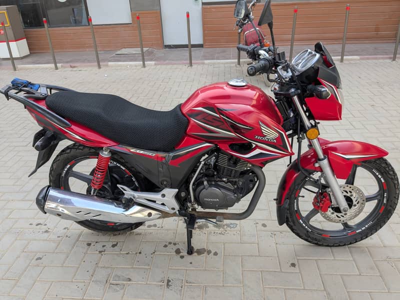 Honda CB 150F 2