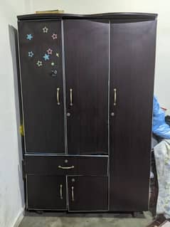 wardrobe almari