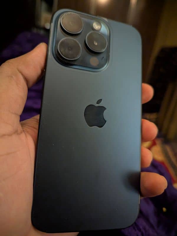 iphone 15 pro blue titanium 0