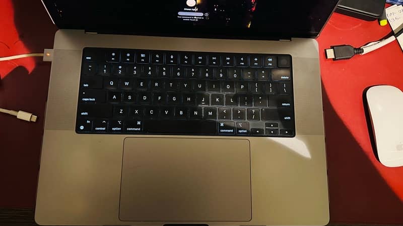 Macbook Pro M2 - 16inch 7