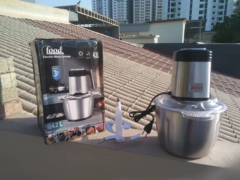 Chopper Electric Meat Grinder 4.2 Liter Germany 16