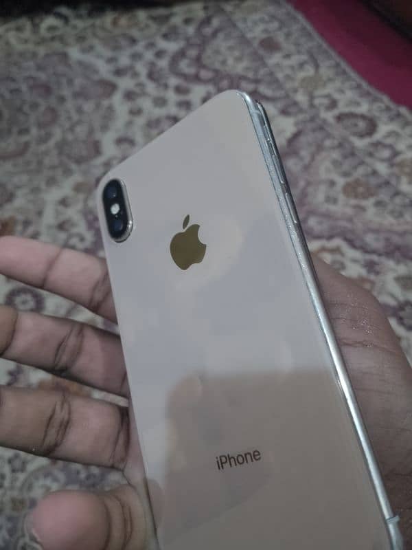 iphone xs pta approved all okay bas panal kharab ba ke okay set 0