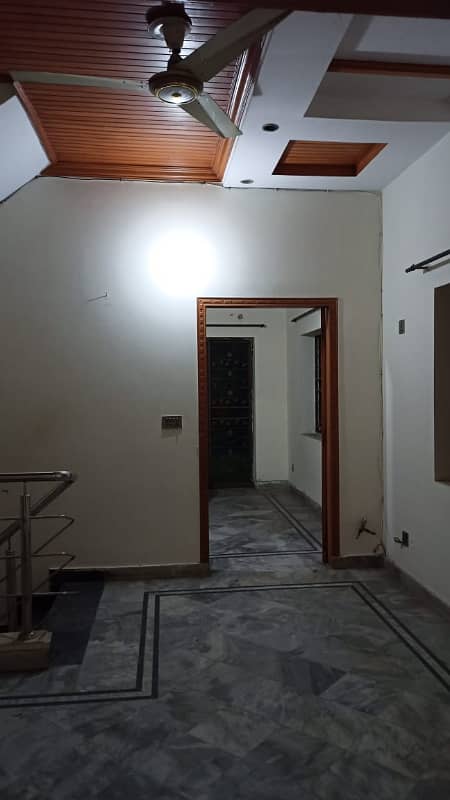 4 Marla Upper Portion For Rent In Shabaz Block Mustafa Town 4