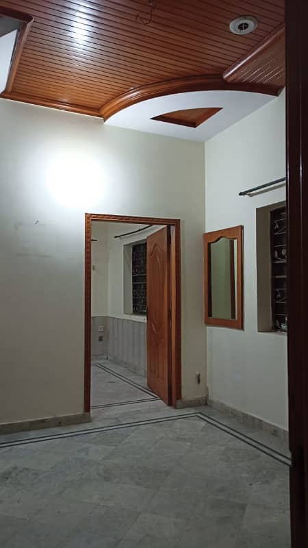 4 Marla Upper Portion For Rent In Shabaz Block Mustafa Town 13