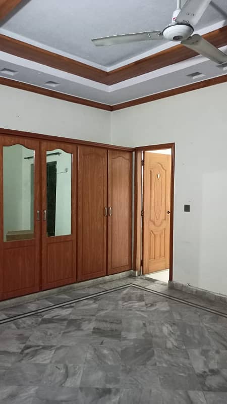 4 Marla Upper Portion For Rent In Shabaz Block Mustafa Town 15