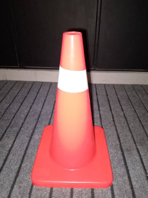 parking cone 0