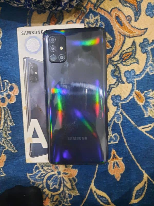 Samsung Galaxy A71 ,,, Rom : 128GB / RAM : 8GB 2