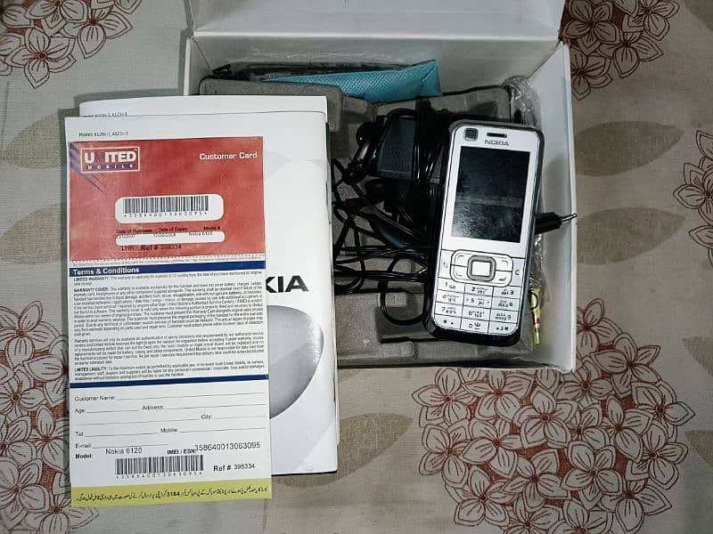 Nokia 6120 complete box 10/10 condition 3