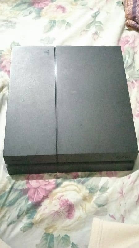 ps4 with original controller and 3 games 1