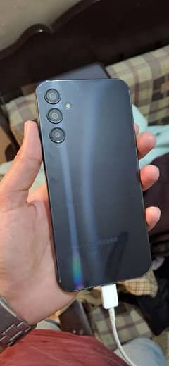 samsung a24 all ok 10/9 with box