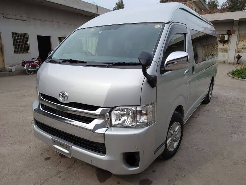 Toyota hiace 224 1