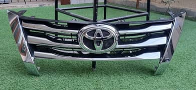 FORTUNER GENUINE GRILL