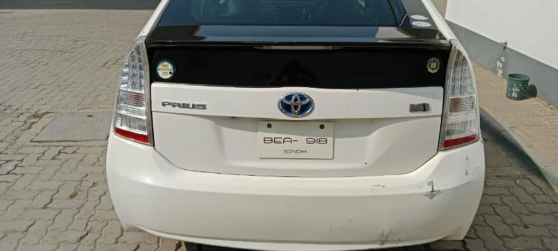 Toyota Prius 2011 5