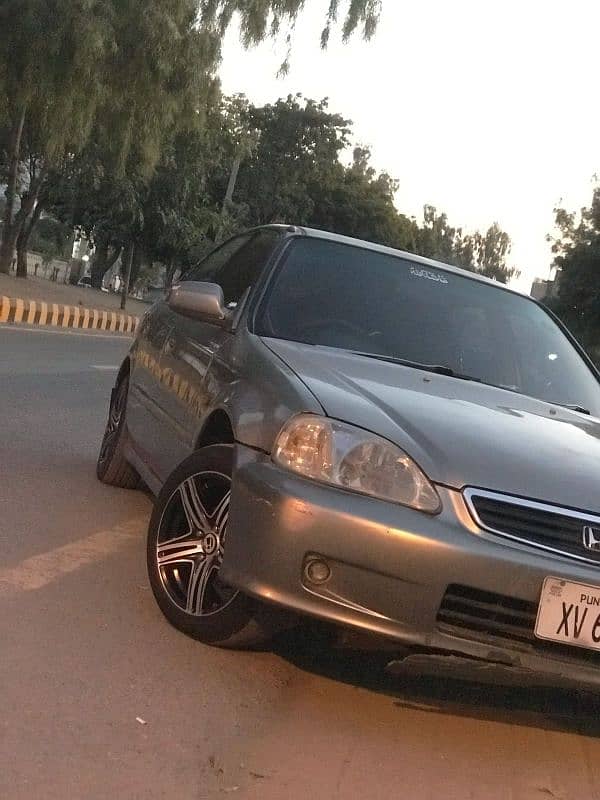 Honda Civic EXi 2000 8