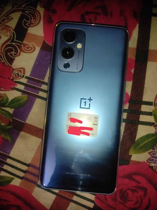 OnePlus 9 8/128 0