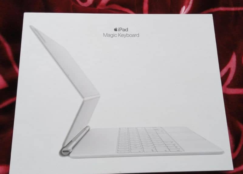 Apple Magic Keyboard (White) 1