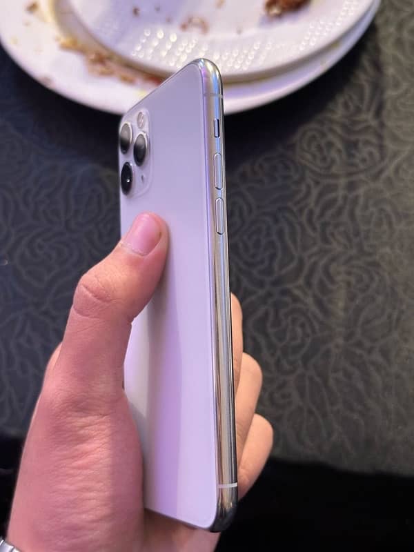 Iphone 11 pro (PTA) 0