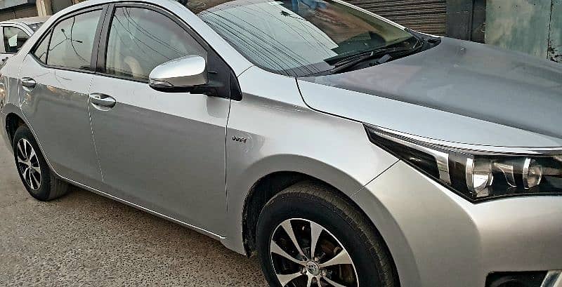 Toyota Corolla GLI 2014 MANUAL 7