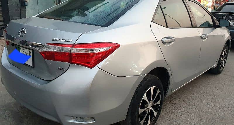 Toyota Corolla GLI 2014 MANUAL 9