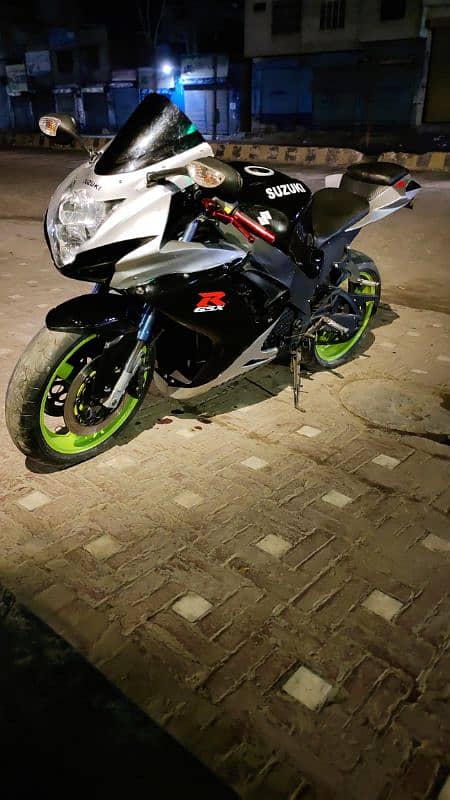 Suzuki GSX-R 750 2012 model facelift 2