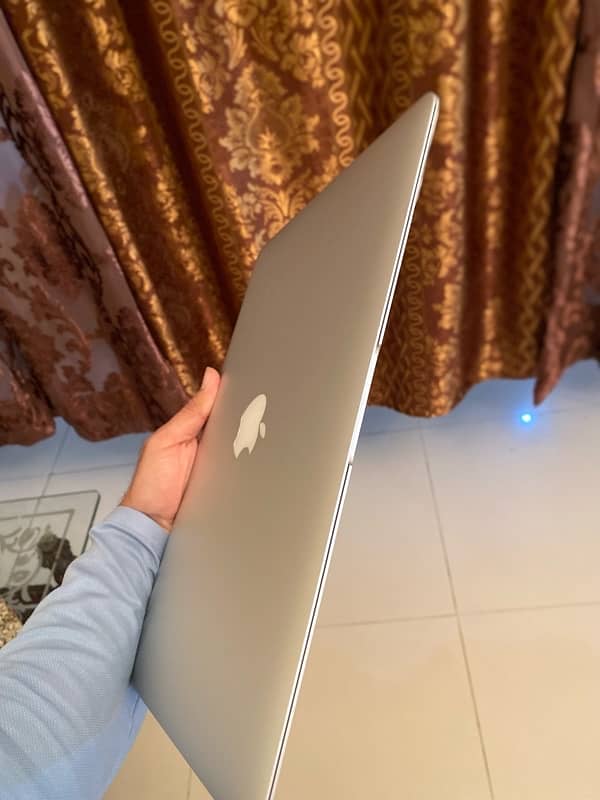 Apple Macbook Air 2017 core i5 Mac Book Laptop better than Hp dell 6