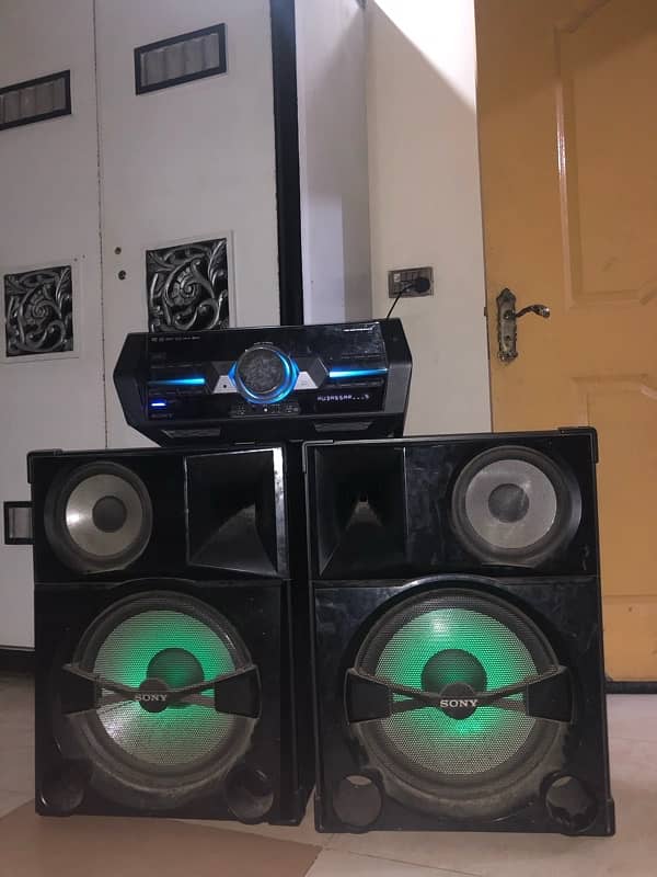 sony shake 6D speakers 1