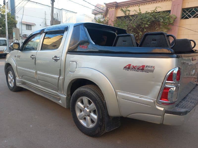 Toyota Hilux 2008 4