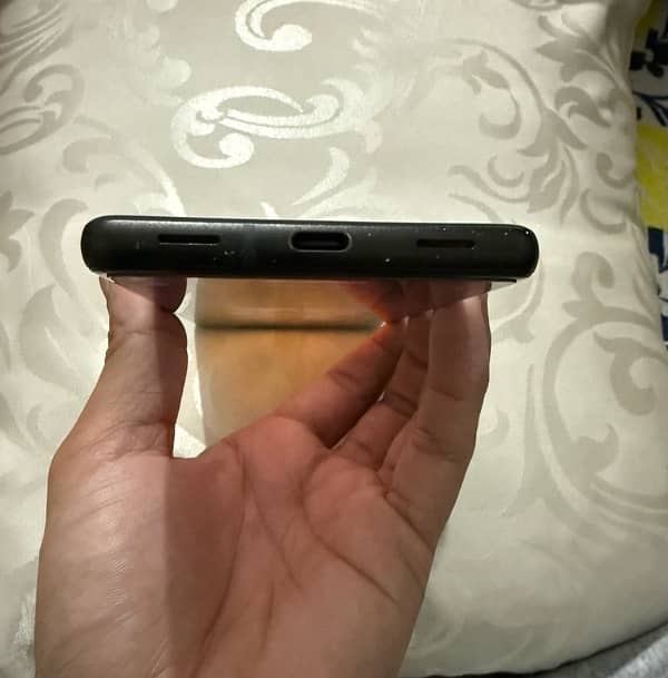 pixel6a in good condition 4