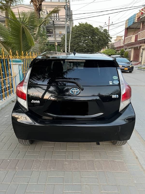 Toyota Aqua 16/19 urgent sell, in reasonable price 9