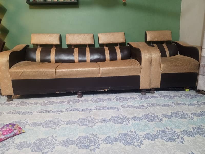 7 sitter sofa set with table 0