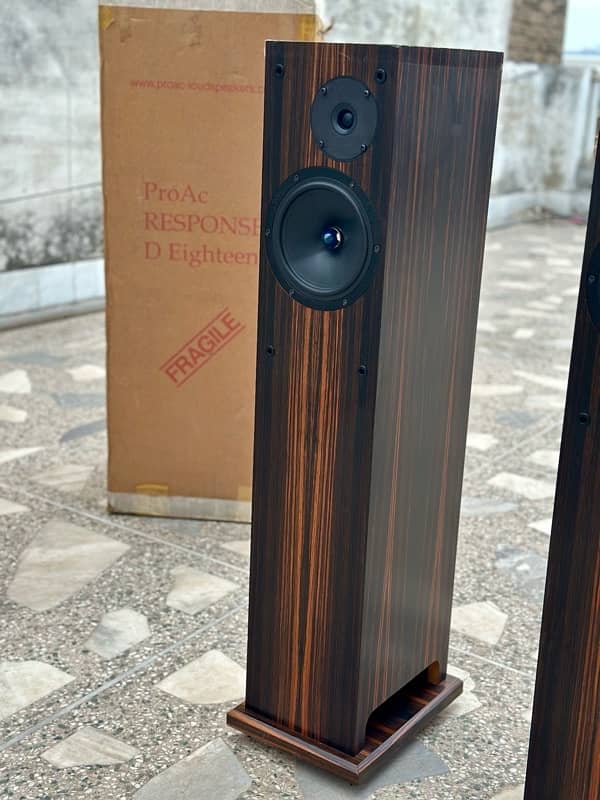 ProAc response d18 floor stand speakers 3