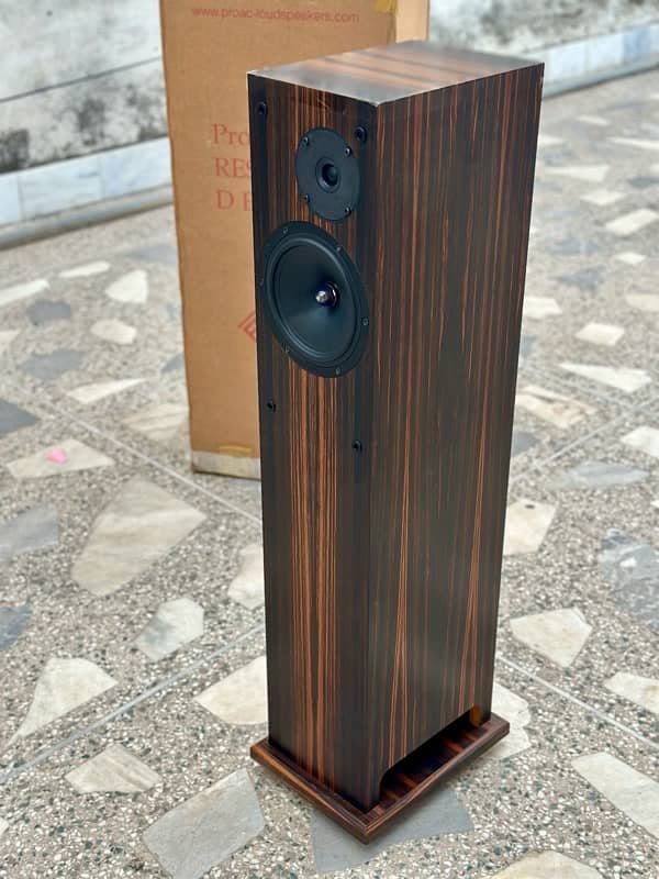 ProAc response d18 floor stand speakers 7