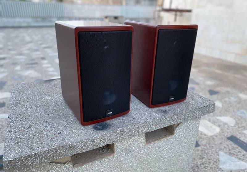 kef ls50 bookshelf speakers 11